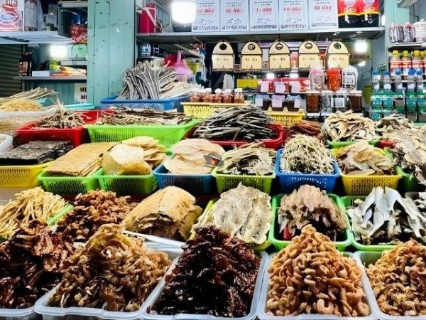 Dried Seafood and Local Food Specialties